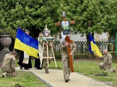 Нововолинська громада провела в останню путь Захисника Олександра Обабка Нововолинці-назавжди-попрощалися-з-Героєм-Олександром-Обабком