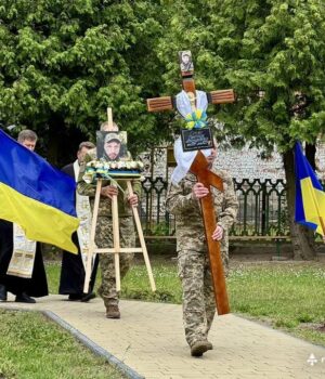 Нововолинці-назавжди-попрощалися-з-Героєм-Олександром-Обабком Нововолинці-назавжди-попрощалися-з-Героєм-Олександром-Обабком