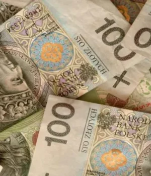 zlotij.webp У Польщі активісти відкрили збір коштів на викуп автобусів для Вінниці
