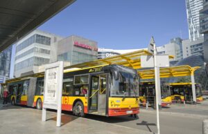 Активісти в Польщі збирають кошти на автобуси для Вінниці У Польщі зібрали майже 145 тисяч злотих на автобуси для Вінниці після скандалу