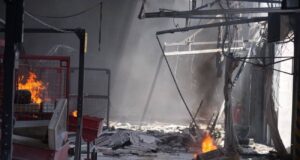 Атака безпілотника на термінал “Нової пошти” у Запоріжжі: деталі інциденту Російський дрон вдарив по терміналу “Нової пошти” у Запоріжжі (відео)