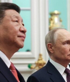 Поки-Путін-кидає-останні-сили-проти-України,-Китай-“тихо”-відбирає-у-РФ-території-—-аналіз. Поки-Путін-кидає-останні-сили-проти-України,-Китай-“тихо”-відбирає-у-РФ-території-—-аналіз.