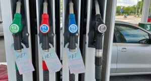 Дефіцит пального та продукти в окупованому Криму: ситуація на 11 червня 2026 року Паніка-на-АЗС-і-порожні-полиці:-ЗСУ-відрізають-Крим-від-Росії