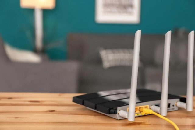 Як покращити домашній Wi-Fi, не купуючи новий роутер – простий трюк з антенами Як-покращити-домашній-wi-fi,-не-купуючи-новий-роутер-–-простий-трюк-з-антенами