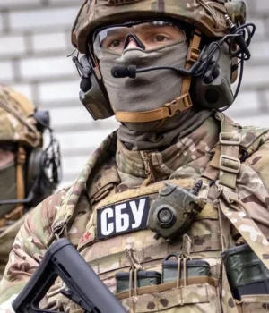 sbu_1_1.webp СБУ повідомила про підозру російському спецслужбісту, який вербував підлітків для диверсій