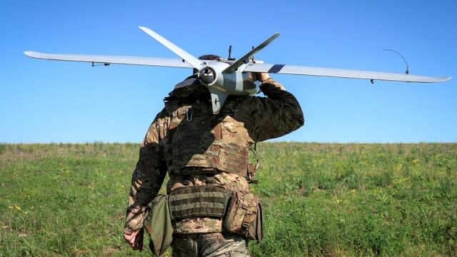 Безпілотники в Україні: новий етап війни та їх вплив на бойові дії Сили-безпілотних-систем.-Як-усього-2,5%-особового-складу-ЗСУ-«забезпечують-35%-ураження-ворожих-цілей»