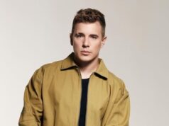 Відомий український співак показався з нареченою у весільній сукні і заінтригував одруженням Відомий-український-співак-показався-з нареченою-у весільній-сукні-і заінтригував-одруженням