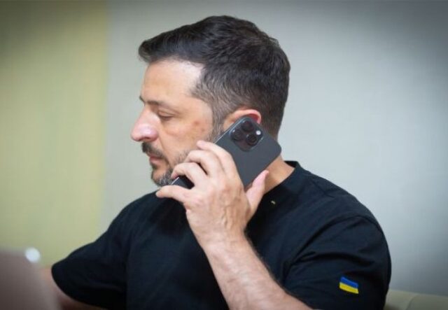 Зеленський провів телефонну розмову з Трампом Зеленський-провів-телефонну-розмову-з-Трампом