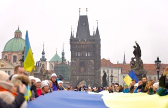 Позбавити українців тимчасового захисту хочуть в одній з країн ЄС Позбавити-українців-тимчасового-захисту-хочуть-в-одній-з-країн-ЄС