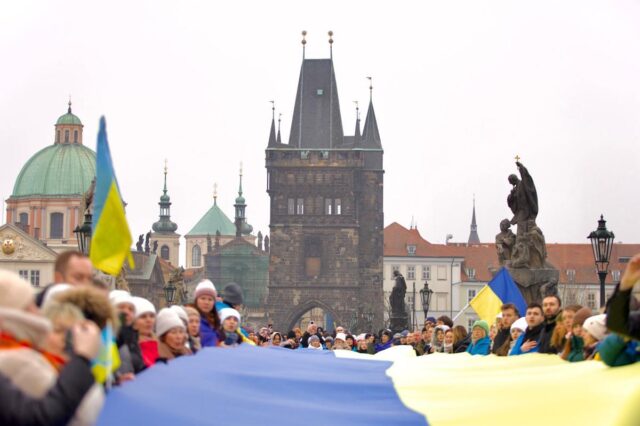 Позбавити українців тимчасового захисту хочуть в одній з країн ЄС Позбавити-українців-тимчасового-захисту-хочуть-в-одній-з-країн-ЄС