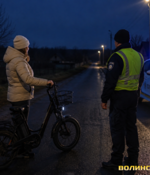 Випила-вина-в-гостях:-вчительку-з-Волині-оштрафували-за-їзду-на-електроровері-під-градусом Випила-вина-в-гостях:-вчительку-з-Волині-оштрафували-за-їзду-на-електроровері-під-градусом