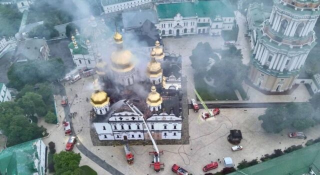 Києво-Печерська лавра закрита для відвідувачів після нічного обстрілу Києво-Печерську лавру закрили для відвідувачів, Епіфаній відреагував на удар РФ