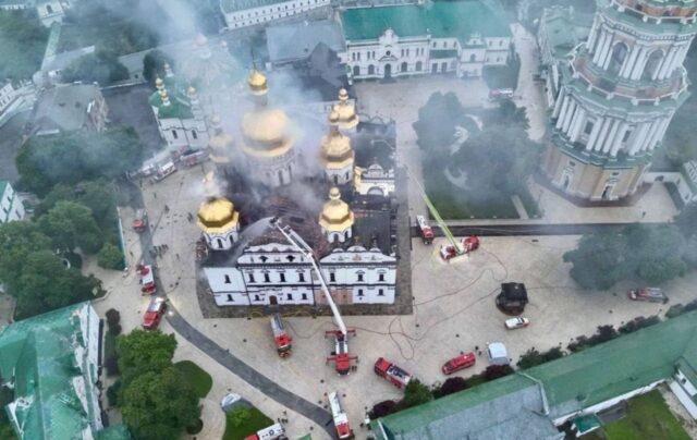 Києво-Печерська лавра закрита для відвідувачів після нічного обстрілу Києво-Печерську лавру закрили для відвідувачів, Епіфаній відреагував на удар РФ