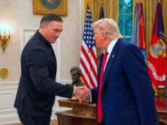 Олександр Усик зустрівся з Дональдом Трампом, Зеленський підписав закон про українську мову та новини з... Радіо-Свобода-weekly:-Усик-зустрівся-з-Трампом-і-був-вражений-Пентагоном
