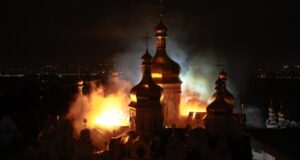Атака на Успенський собор: історія повторюється «Сатанинська-сутність-Кремля».-Засудження-удару-по-Києво-Печерській-лаврі