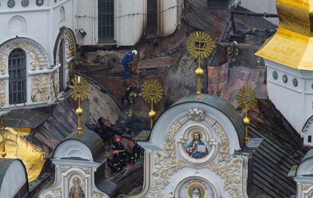 Зеленський обговорив удар по Києво-Печерській Лаврі з Вселенським патріархом Варфоломієм “Це варварство”: Зеленський розповів про реакцію Вселенського патріарха на удар по Лаврі