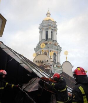 МЗС назвало “абсурдом” реакцію ЮНЕСКО на обстріл Києво-Печерської лаври