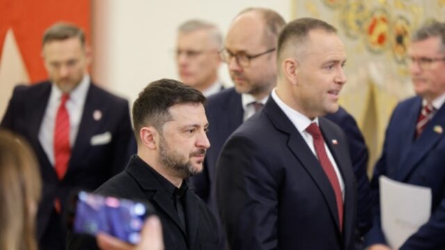 Польський фонд зібрав понад пів мільйона злотих для Вінниці на автобуси Поляки-за-4-дні-зібрали-гроші-на-автобуси-для-Вінниці-Як-вигравати-битву-з-пропагандою.