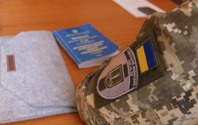 У Одеській області затримано працівників ТЦК за викрадення та катування чоловіків На Одещині працівники ТЦК викрадали та катували чоловіків для виконання “плану” мобілізації