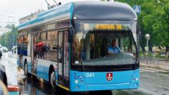 Польща зібрала кошти на автобуси для Вінниці, незважаючи на політичні суперечки Поляки-за-три-дні-зібрали-гроші-на-автобуси-для-Вінниці-Якби-не-вулиця-Бандери,-їх.