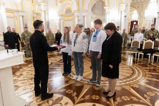 Зеленський розповів, як часто плаче під час війни Зеленський розповів, як часто плаче під час війни