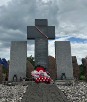 Могили-Гути-Пеняцької:-результати-ексгумації.-Хто-відповідальний-за-вбивство-жителів-села-у-1944-році Могили-Гути-Пеняцької:-результати-ексгумації.-Хто-відповідальний-за-вбивство-жителів-села-у-1944-році