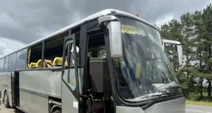 Україна спростувала причетність до атаки на автобус у Брянській області Атака-на-автобус-з-дітьми-під-брянськом-–-Лубінець-спростував-причетність-України