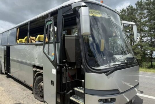 Україна спростувала інформацію про атаку на автобус з дітьми у Брянській області Омбудсмен зв’язався з Білоруссю після звинувачень в ударі по автобусу з дітьми