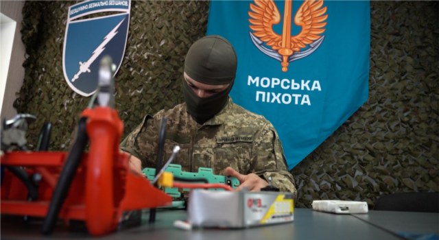 В Україні триває аналіз російських безпілотників: нові методи протидії та адаптація військових технологій Технології-війни-під-мікроскопом:-як-українська-РЕБ-майстерня-читає-російські-БпЛА