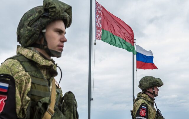 Україна зміцнює оборону на північному кордоні через загрози з Білорусі Україна укріплює північний кордон через можливе втручання Білорусі у війну, – The Guardian