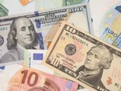 Курс валют в Україні на 19 червня: долар дорожчає, євро знижується Курс-валют-на-19-червня:-долар-продовжує-дорожчати,-євро-відчутно-впало