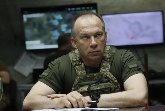 Сили оборони України протидіють наступу російських військ на Костянтинівку Ворог тисне на Костянтинівку, не рахуючись із втратами, – Сирський