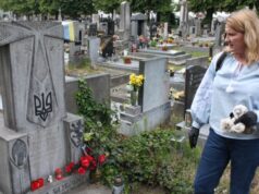Активісти відновлюють пам’ять про воїнів Української галицької армії в Чехії Лист-на-могилі-і-знахідка-у-замку:-як-у-Чехії-шукають-та-рятують-забуті-могили.