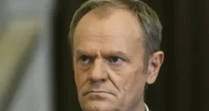 Конфлікт між Навроцьким і Зеленським: реакція польського прем’єра Туск-заявив,-що-конфлікт-між-Навроцьким-і-Зеленським-тішить-путіна-та-шокує-союзників