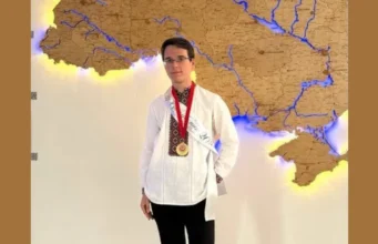 Випускник зі Львова встановив освітній рекорд, склавши НМТ на максимальні 800 балів Випускник зі Львова встановив освітній рекорд, склавши НМТ на максимальні 800 балів