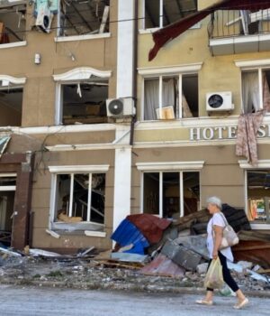 Мотоцикли,-танк-та-БМП:-армія-РФ-рветься-на-Слов’янськ