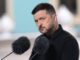 Зеленський надіслав орден Білого Орла президенту Польщі через “Нову пошту” Зеленський-відправив-Навроцькому-орден-Білого-Орла-“Новою-поштою”-у-Варшаву