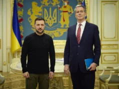 Скандал навколо висловлювань міністра фінансів США щодо Зеленського Бессент-називав-Зеленського-"маленьким-виродком"-і-радив-Трампу-не-приймати-його-–-ЗМІ