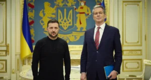 Скандал навколо висловлювань міністра фінансів США щодо Зеленського Бессент-називав-Зеленського-"маленьким-виродком"-і-радив-Трампу-не-приймати-його-–-ЗМІ