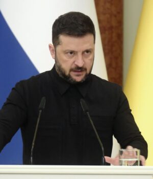 zelenskiy_foto_vitaliy_nosach_rbk_ukrayina_3195_a7310715422a475fcd124d2f74007135_1300x820.jpg Українські дрони тепер б’ють на 3000 км, – Зеленський