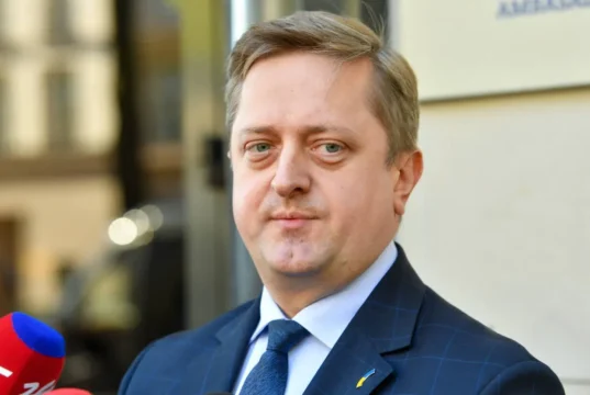 Експосол України в Польщі відмовився від державної нагороди через протест Експосол України в Польщі відмовився від державної нагороди через протест