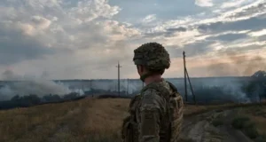 Військовим пояснили, як повернутися із СЗЧ за спрощеною процедурою Військовим пояснили, як повернутися із СЗЧ за спрощеною процедурою