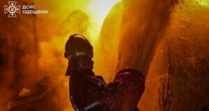 Ворог випалив підприємство в одній з областей: є жертва і постраждалі (фото) Ворог-випалив-підприємство-в одній-з областей:-є жертва-і постраждалі-(фото)