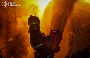 Ворог випалив підприємство в одній з областей: є жертва і постраждалі (фото) Ворог-випалив-підприємство-в одній-з областей:-є жертва-і постраждалі-(фото)
