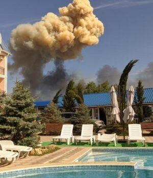 Окупанти-вводять-віялові-відключення-та-вимикають-вуличне-освітлення-у-Криму Окупанти-вводять-віялові-відключення-та-вимикають-вуличне-освітлення-у-Криму