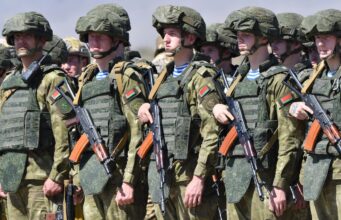 Білорусь готується до можливого військового конфлікту: нова доповідь опозиції Білоруська опозиція попередила Україну: є 8 ознак втягування Лукашенка у війну