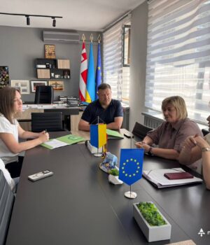 Нововолинськ-поглиблює-співпрацю-з-БО-«Мережа-100-відсотків-життя-Рівне»:-підписано-меморандум