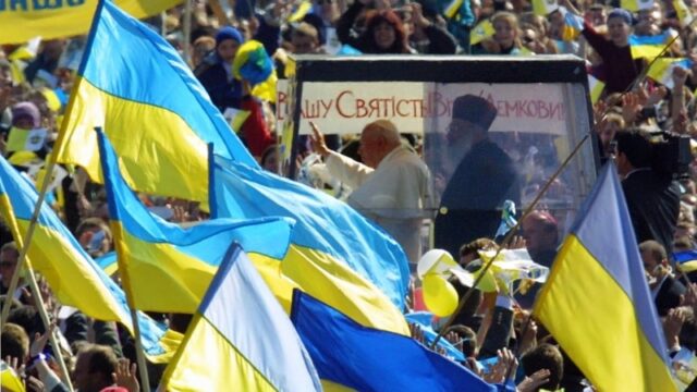 Львів святкує 25-річчя візиту папи Івана Павла ІІ в Україну «Винесли-відерце-«жучків»-Секрети-підготовки-візиту-папи-Івана-Павла-ІІ-в-Україну-та-«спротив-московської.