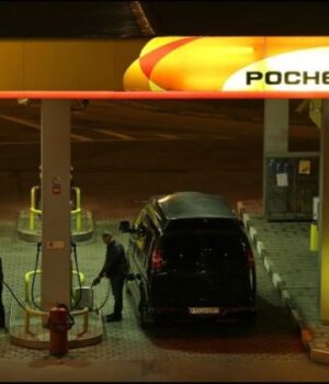 Паливна-криза-дісталась-головного-нафтового-регіону-Росії
