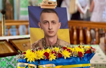 Прощання з Героєм: Нововолинськ вшанував пам’ять Валентина Агеєнка Нововолинці-провели-в-останню-земну-дорогу-Героя-Валентина-Агеєнка